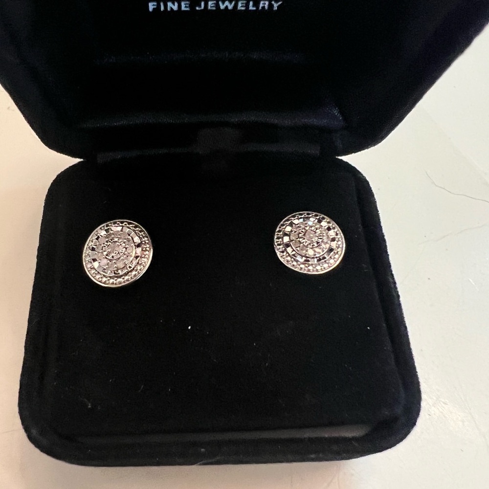 Unisex diamond earrings